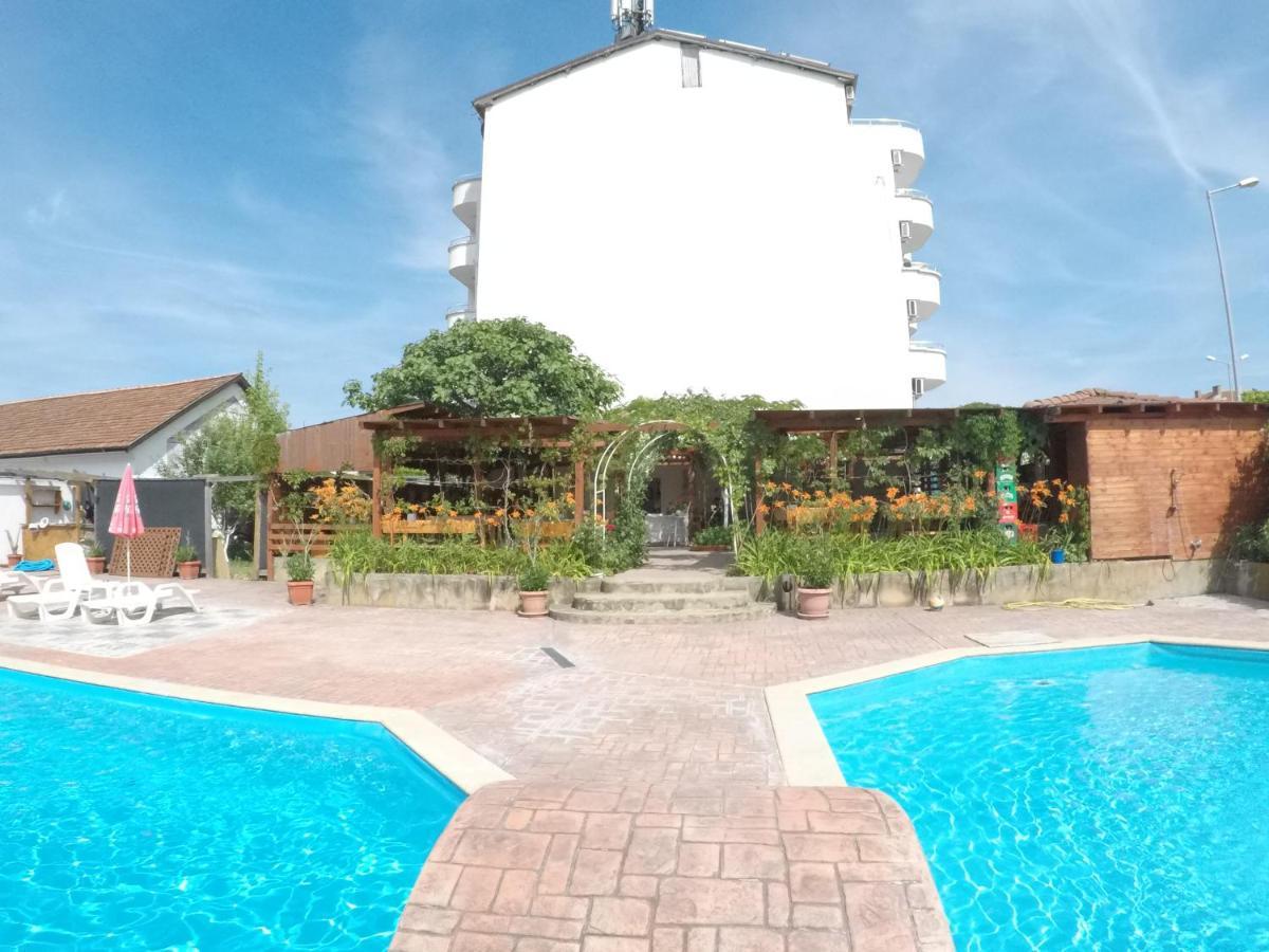 Alba Family Club Hotel Приморско Экстерьер фото