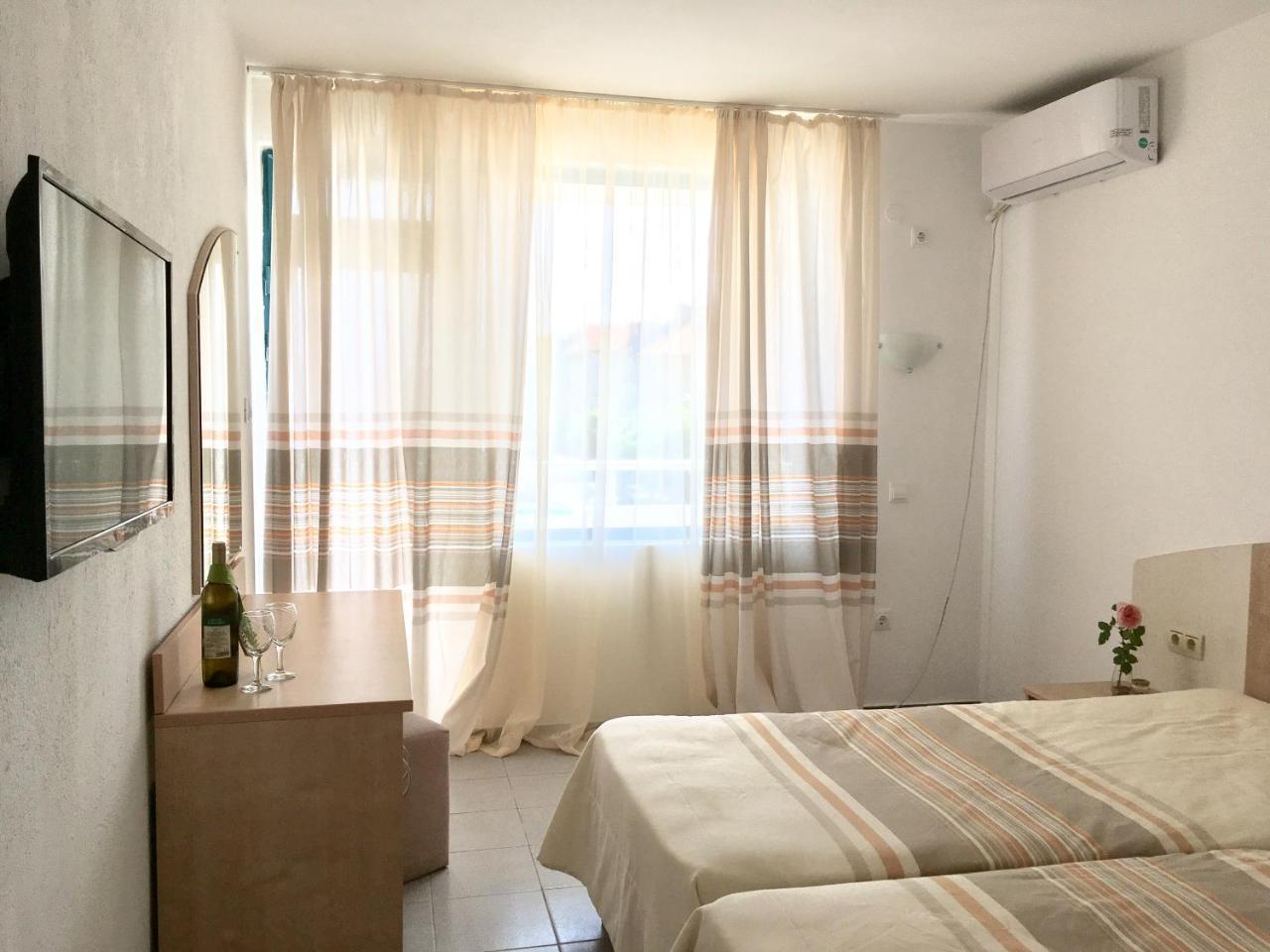 Alba Family Club Hotel Приморско Экстерьер фото