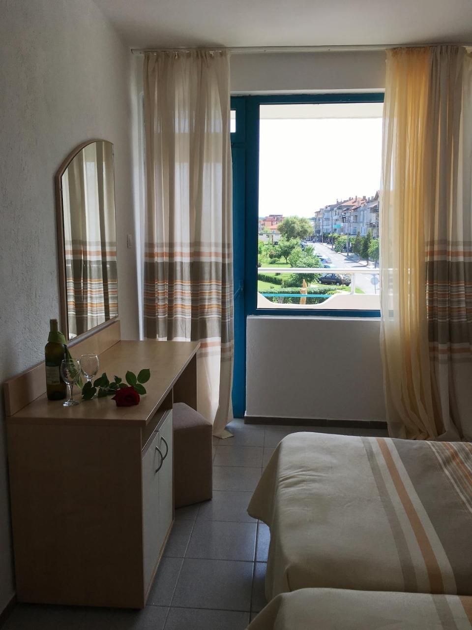 Alba Family Club Hotel Приморско Экстерьер фото
